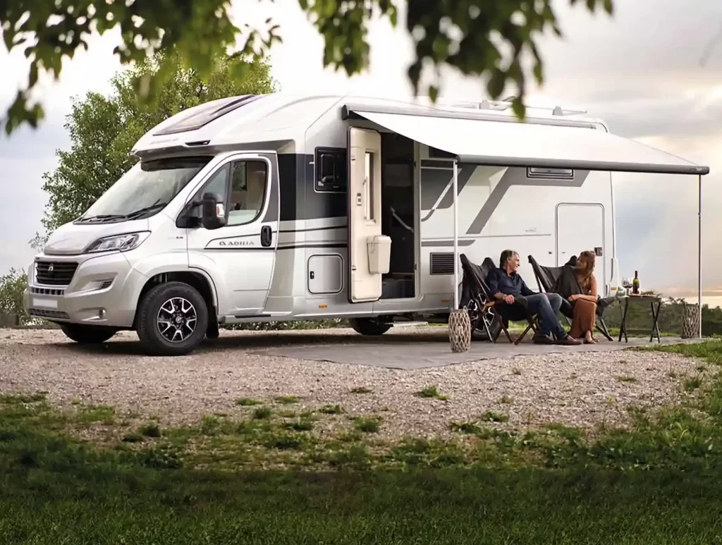 ¡Alquiler de caravana por 1 semana! ¡Descubre la aventura sobre ruedas! 1 ¡Alquiler de caravana por 1 semana! ¡Descubre la aventura sobre ruedas!