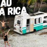 Caravana en la carretera: Un espectáculo lleno de aventura y diversión