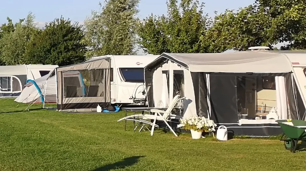 Caravana fija en Camping Tarragona: La opción perfecta para una escapada inolvidable 1 Caravana fija en Camping Tarragona: La opción perfecta para una escapada inolvidable