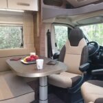 Caravanas Burstner: Disfruta de una Cama Isla en tus Aventuras