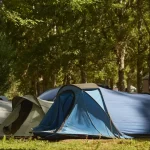 Descubre la magia del camping en Cazalla de la Sierra