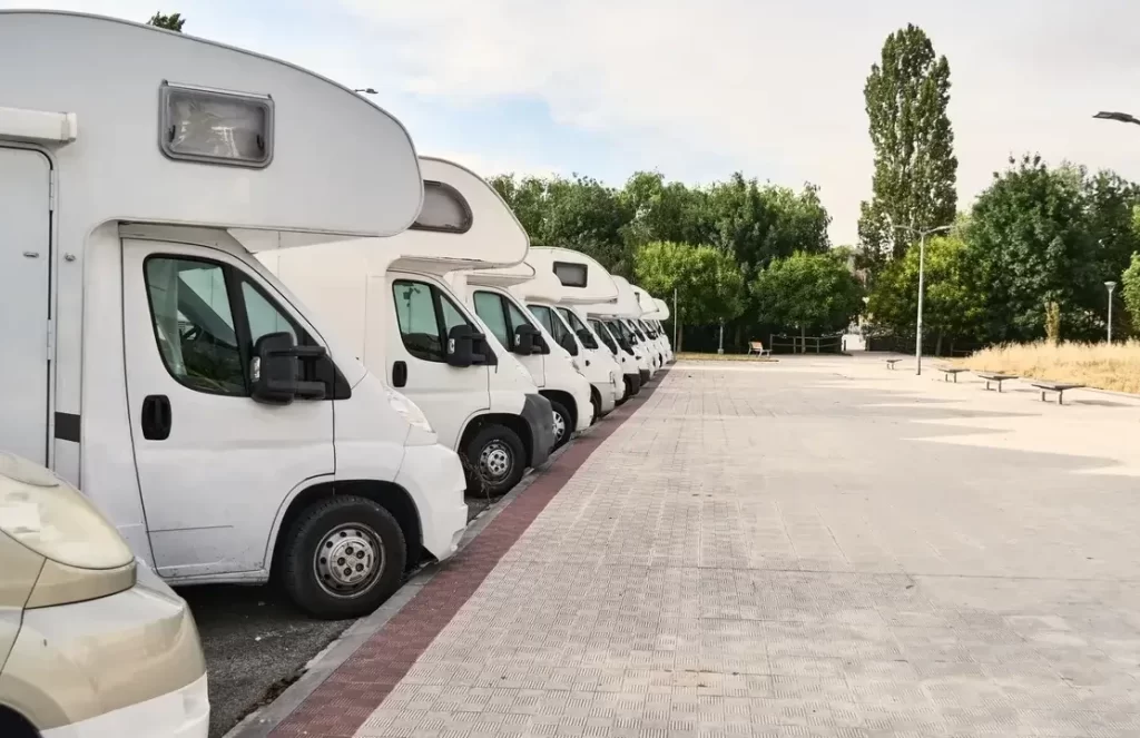 Descubre los requisitos para tu parking de caravanas 1 Descubre los requisitos para tu parking de caravanas