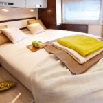 Descubre una caravana de ensueño con cama central para tus aventuras