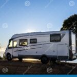 Disfruta de la libertad: acampada libre con caravana