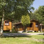 Disfruta de un camping en Asturias con bungalows cerca de la playa