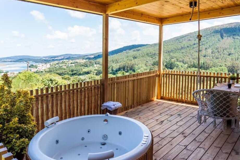 Disfruta del lujo de las cabañas con jacuzzi en A Coruña 1 Disfruta del lujo de las cabañas con jacuzzi en A Coruña