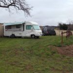 Terreno rústico ideal: ¡Puedo aparcar mi caravana sin problemas!