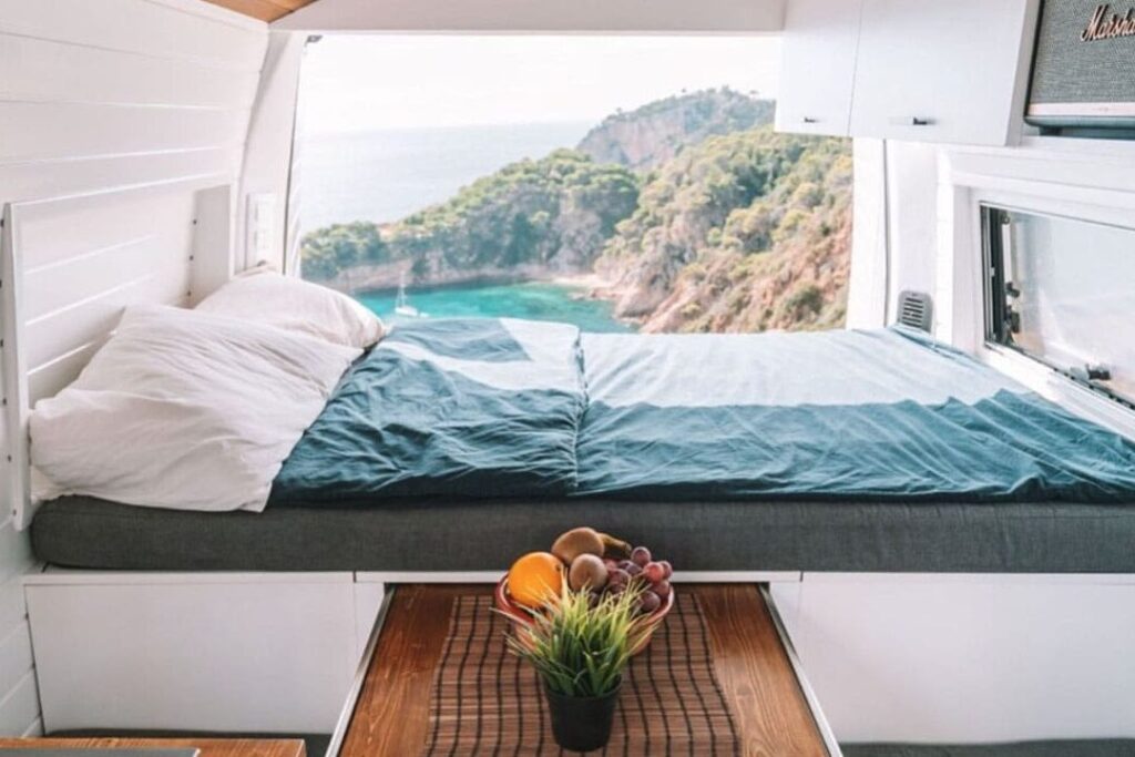 Transforma tu caravana con vinilos para interiores ¡Diseños únicos en tu hogar rodante! 1 Transforma tu caravana con vinilos para interiores ¡Diseños únicos en tu hogar rodante!