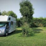 Viviendo libre: Una caravana en terreno urbano, ¡una opción real!