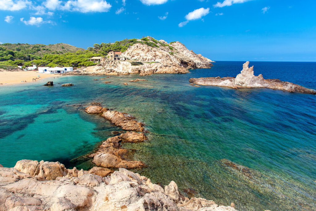 Aparcamiento para caravanas: Cabrera de Mar te espera con comodidad y seguridad 1 Aparcamiento para caravanas: Cabrera de Mar te espera con comodidad y seguridad