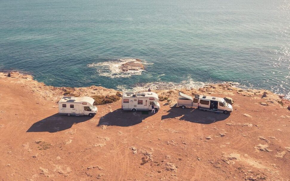 Descubre el impresionante paisaje donde se rodó Caravanas 1 Descubre el impresionante paisaje donde se rodó Caravanas