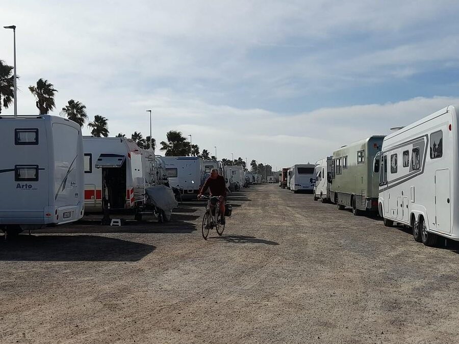 Encuentra el mejor parking de caravanas en Oliva, Valencia 1 Encuentra el mejor parking de caravanas en Oliva, Valencia