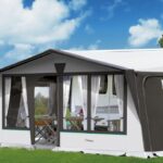 Caravana Moncayo 430: Una Claraboya que Ilumina tus Aventuras